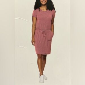 NEW!! 32 Degrees Cool Women's Soft Lux pink Dress Size Medium. B10